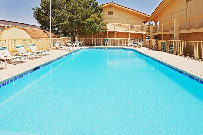 La Quinta Inn by Wyndham Amarillo Mid-City — photo 4