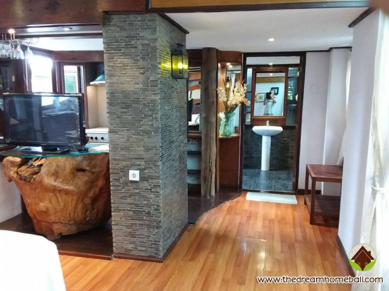 The Dream Home Wooden Classic Villa — photo 3