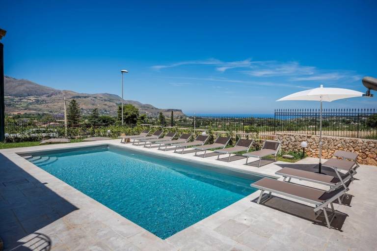 Villa with grill, private pool & garden | Garden view in Trapani