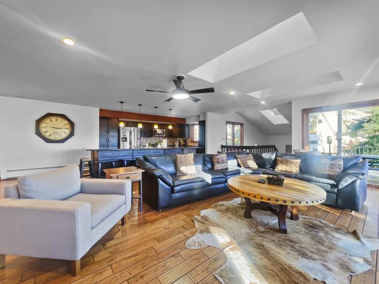 Family-friendly lovely house with garden, patio & private pool | Pets allowed in Silverthorne, CO