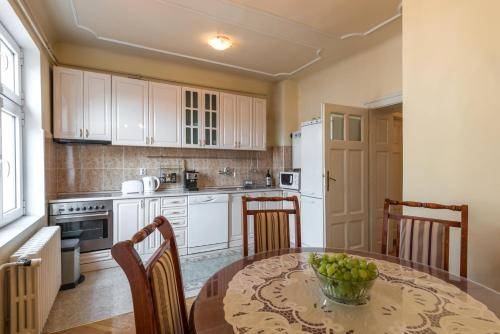 Apartma Stari Grad