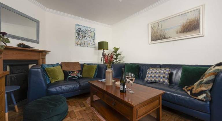 Trevethen Cottage - Free Parking and WiFi - Close to Beach - Pets Welcome — photo 4
