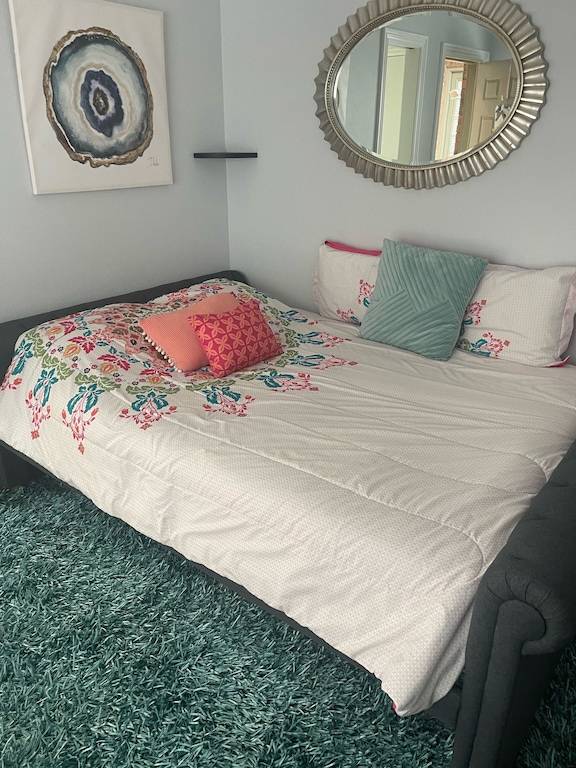 Apartment  Elm Springs