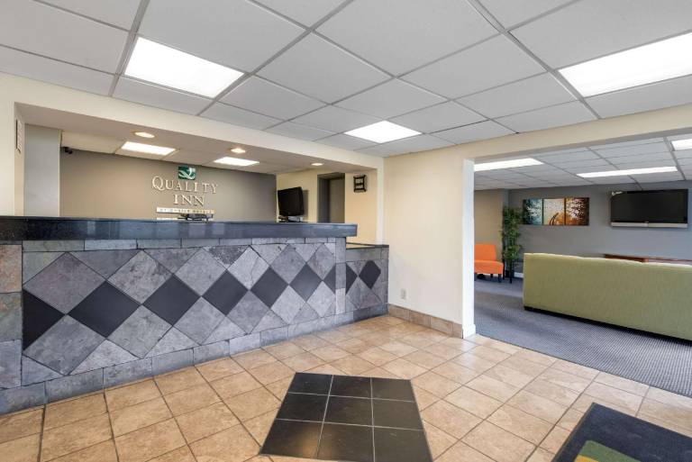 Quality Inn & Suites Lafayette I-65 — photo 2