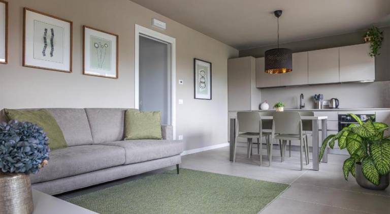 Apartment with garden & patio — photo 2