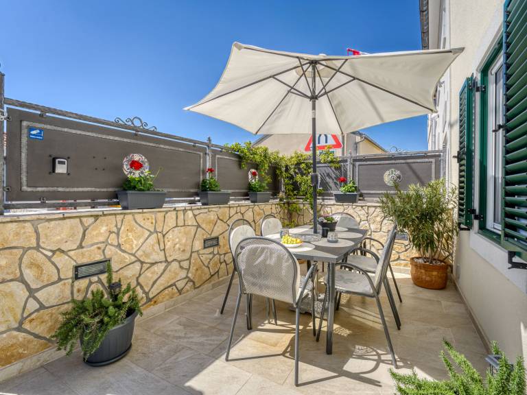 Ferienhaus in Šmrika, Kraljevica für max. 4 Personen Ferienhaus in Šmrika, Kraljevica für max. 4 Personen