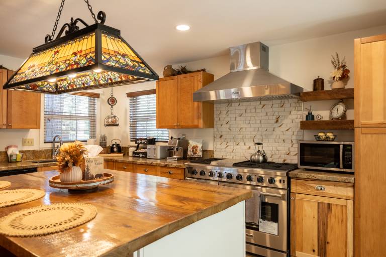 Fully equipped pleasant vacation home with grill, garden & jacuzzi | Pet-friendly — photo 5