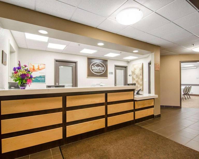 Travelodge Suites by Wyndham Estevan — photo 5