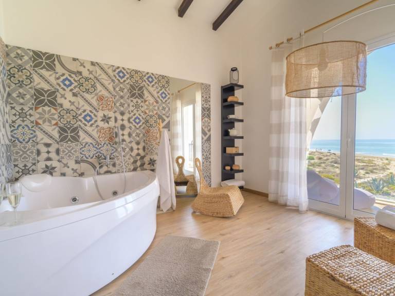 Big vacation home with terrace, garden & barbeque | Beach nearby | Pet-friendly — photo 5