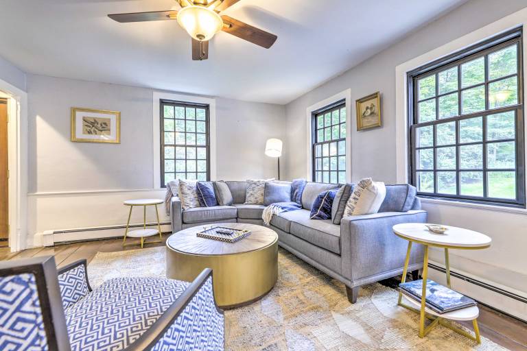 Historic Home w/ Modern Updates on < 4 Acres — photo 4
