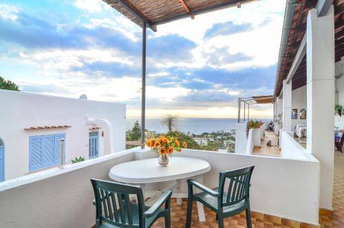 House  Ischia