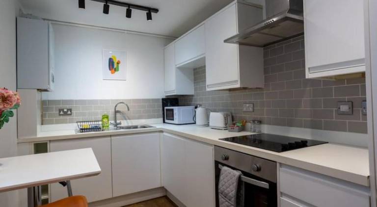 Holiday apartment | Next to British Airways i360 — photo 2