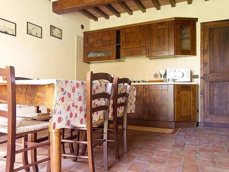 Wonderful rental apartment with BBQ & yard | Nature view | Pet-friendly — photo 2