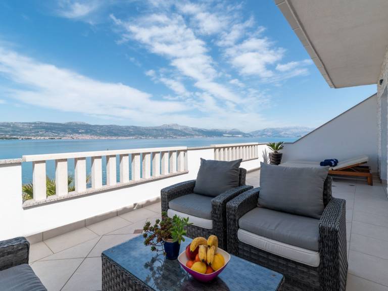 Ferienwohnung in Arbanija, Slatine f&uuml;r max. 5 Personen