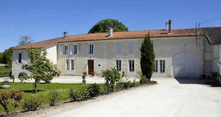 Bed and breakfast  Jonzac