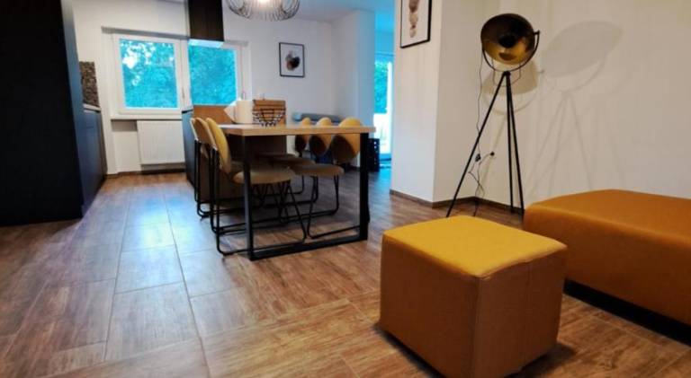 Apartment with garden & patio — photo 3