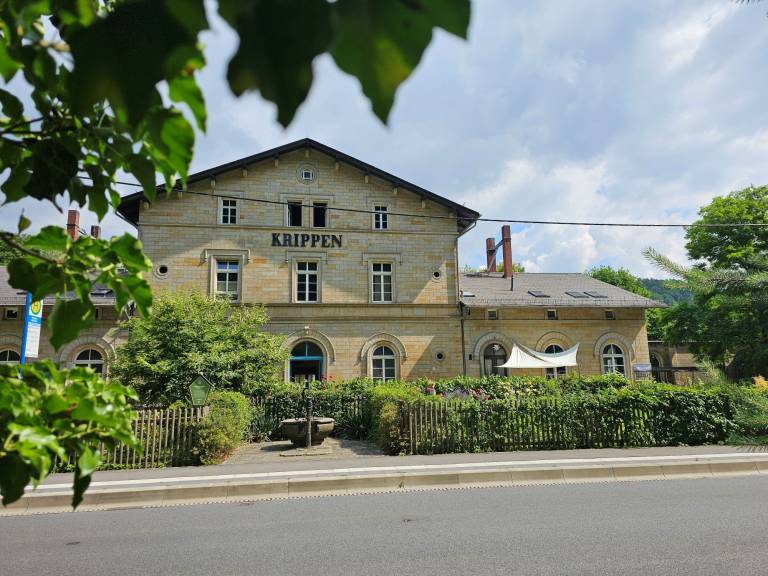 Holiday apartment with BBQ, yard & fast internet | River view | Perfect for remote work — photo 2