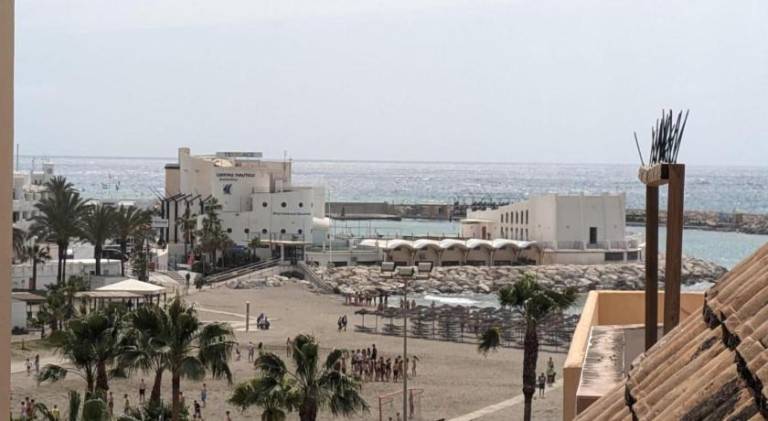 Fully equipped rental apartment with terrace | Close to the beach | Pets are welcome — photo 5