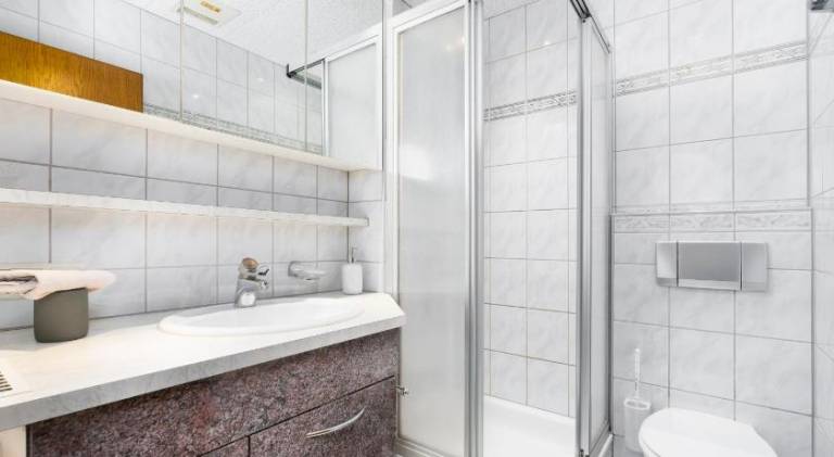 Holiday apartment with 2 rooms for 6 persons — photo 5