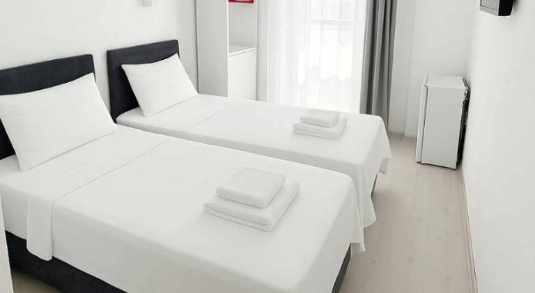 R HOUSE HOTEL — photo 2