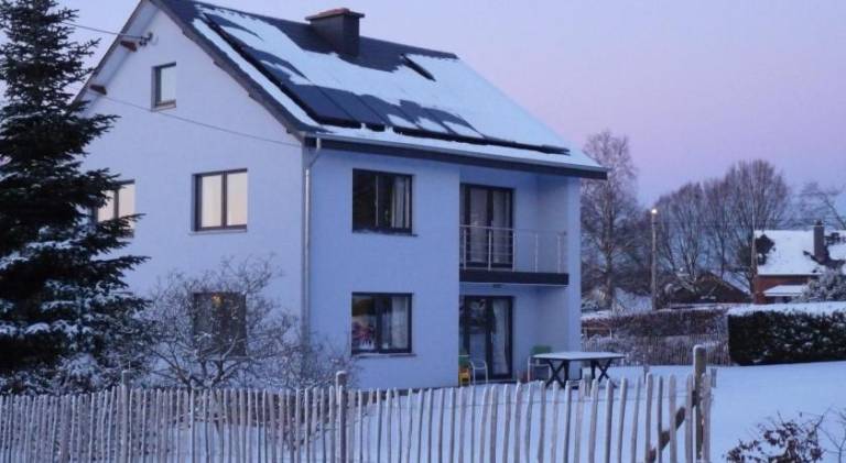 House with hot tub in Dinant