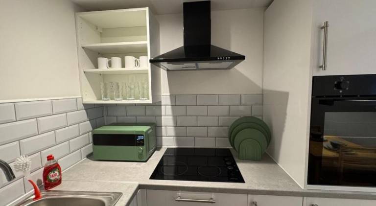 Brand-New 2026 Central Oxford Cosy One Bedroom Apt — photo 5