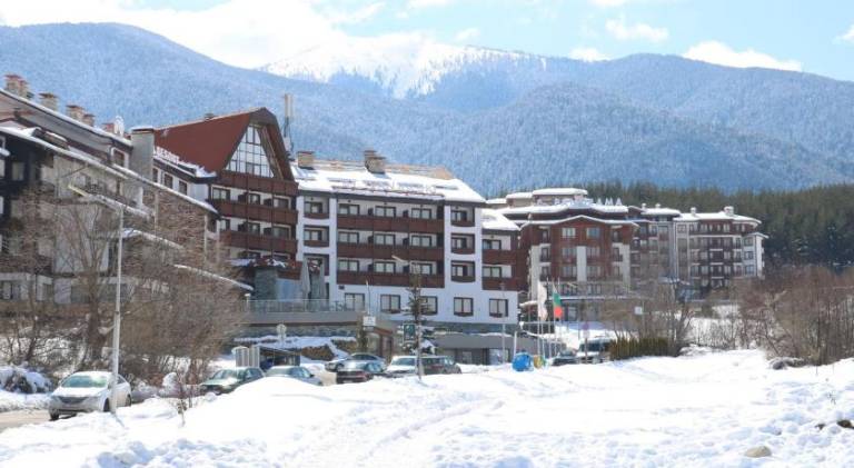 Rental apartment with terrace, barbeque & garden in Bansko