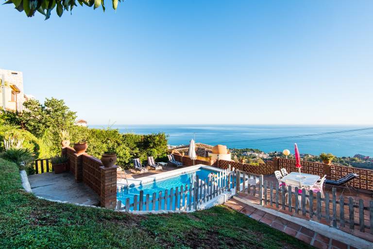 Beautiful Villa La Tuna with Sea View, Wi-Fi, Garden, Balcony — photo 2