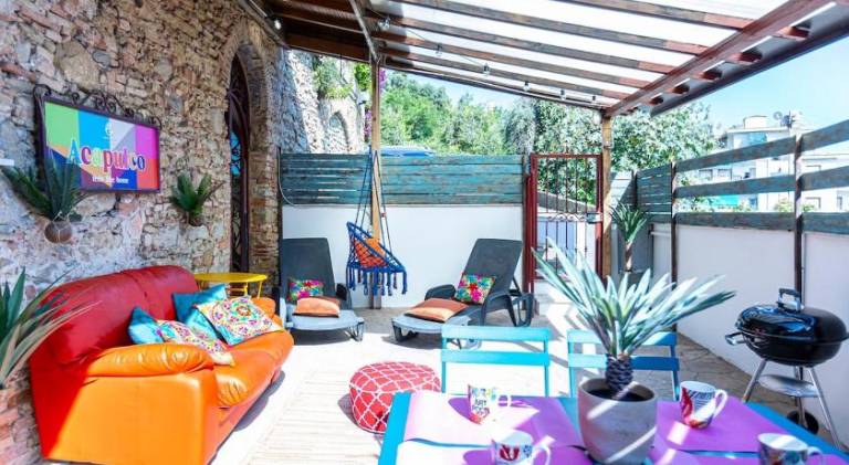 Charming house with patio | Pet-friendly — photo 3