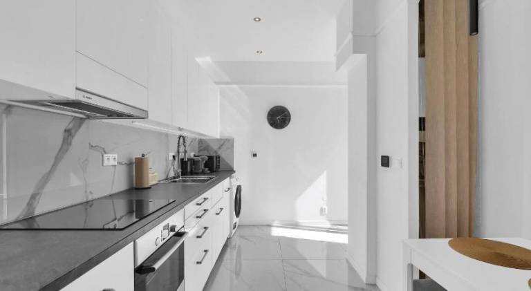 Holiday apartment with yard & patio | Next to Blue Church — photo 5