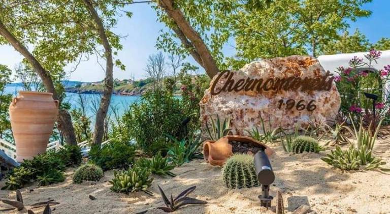 Pleasant rental apartment with pool | Close to the beach | Pets allowed in Sozopol