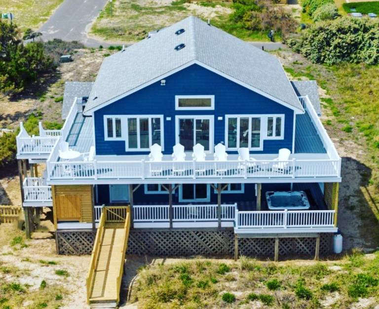 Oceanfront, Hot Tub, Game Room — photo 3
