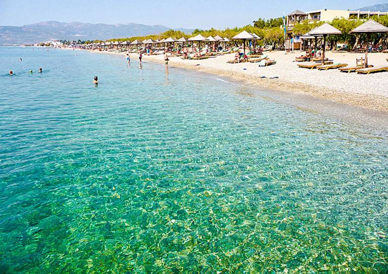 Charming Samos Escape with Jacuzzi and Private Balcony — photo 2