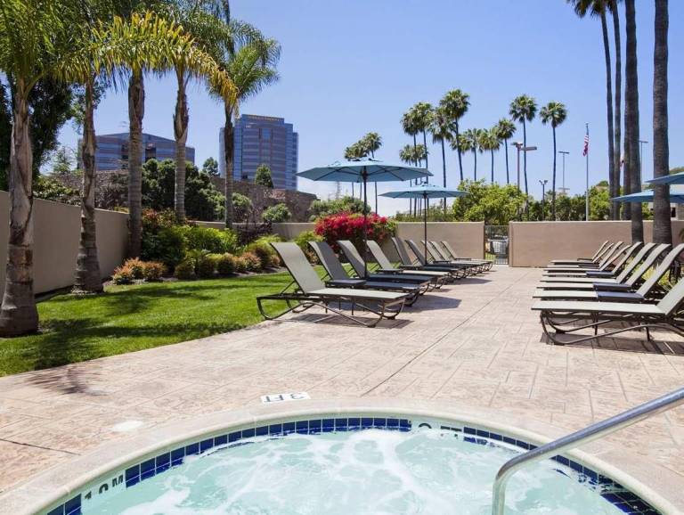 Embassy Suites by Hilton San Diego La Jolla — photo 5