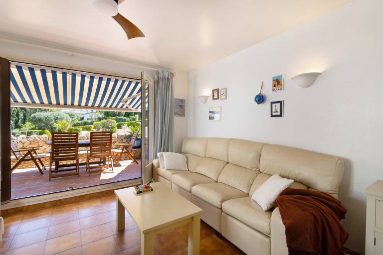 Rental apartment with pool, garden & patio | Sea view | Beach nearby | Dogs allowed — photo 3