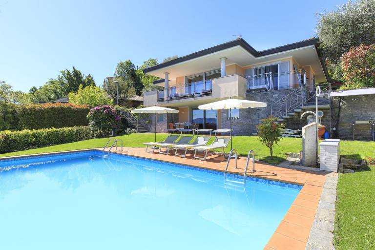 Villa Arona