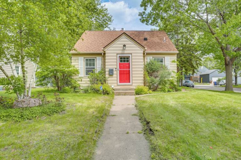 Cottage  Minnehaha