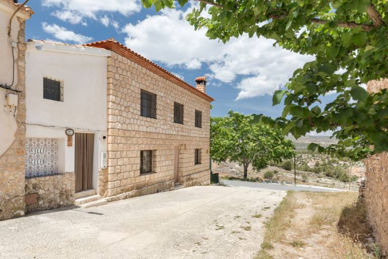 Apartment 'Villacalar Il' with Mountain View, Private Garden and Wi-Fi — photo 2
