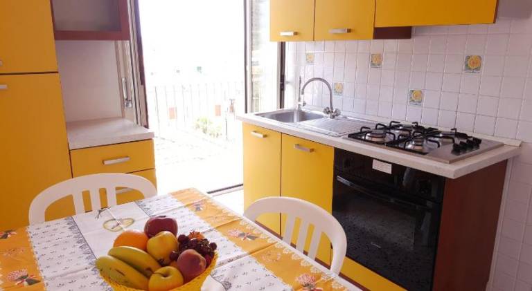 Vacation home with 2 rooms for 6 persons in Ascea