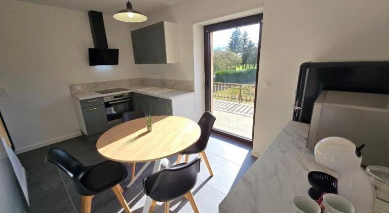 House with 2 rooms for 4 persons — photo 4