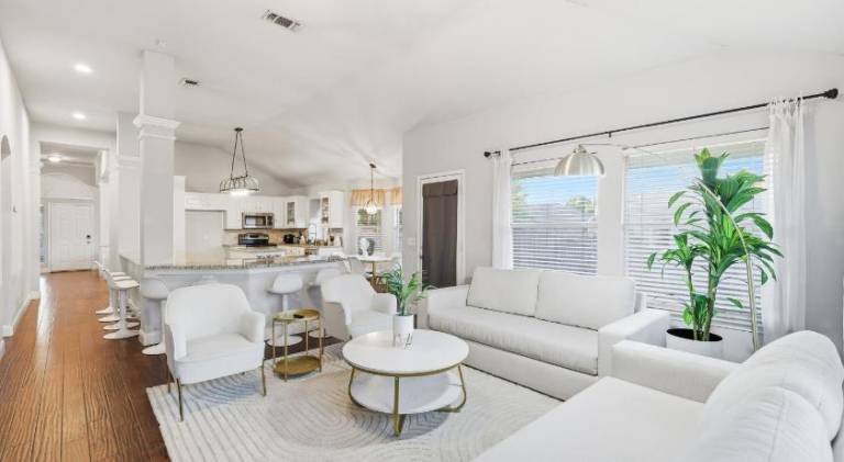 Luxury 5BR Frisco Home with Sauna, Theater & Games — photo 3