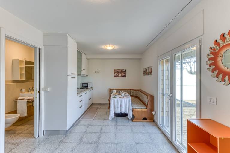 Apartment 'Residence Margherita - Ibisco' with Sea View, Wi-Fi and Air Conditioning — photo 5
