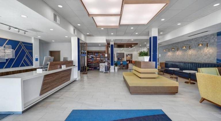 Holiday Inn Express Corpus Christi - Beachfront By IHG — photo 2