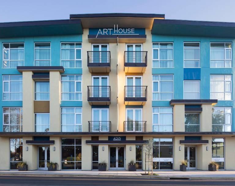 Art House Hotel and Suites — photo 4