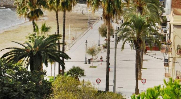 Rental apartment with patio in Sitges