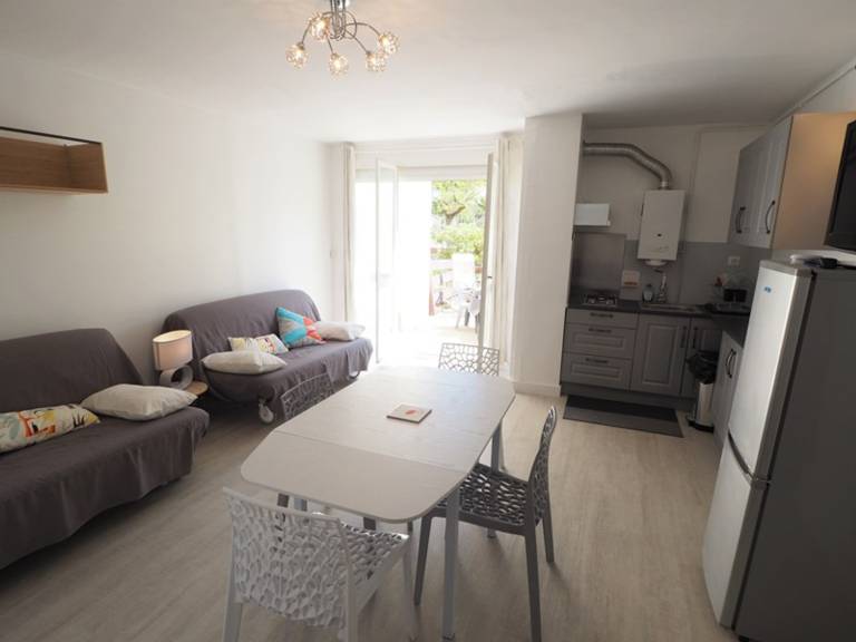 Cozy studio, pets welcome, parking - 4 guests in La Grande-Motte