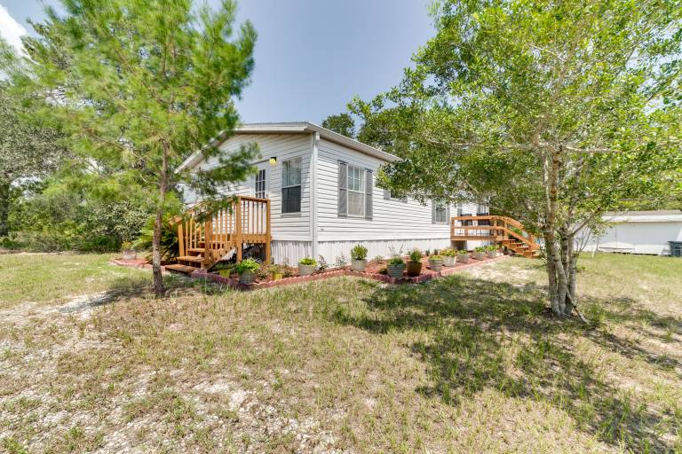 Weeki Wachee Home w/ Fire Pit: 13 Mi to Ocean! — photo 3