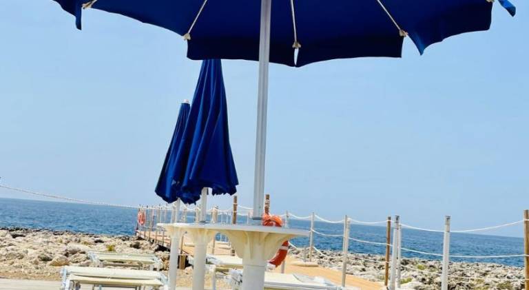 Vacation home with pool — photo 4
