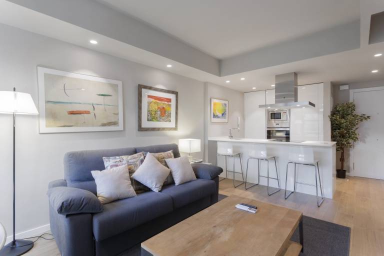Holiday apartment with patio | Near Puerta de Alcalá — photo 5