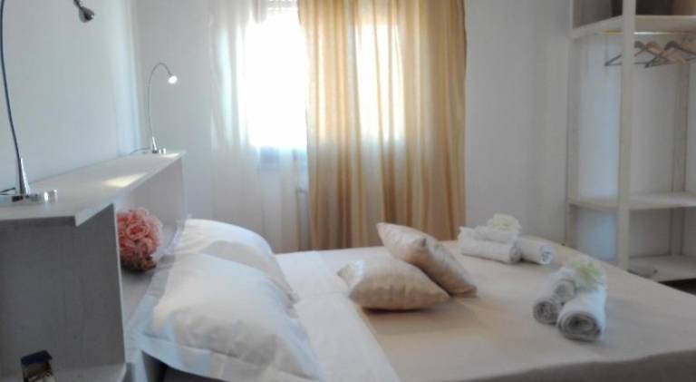 Bed & Breakfast  Marconia
